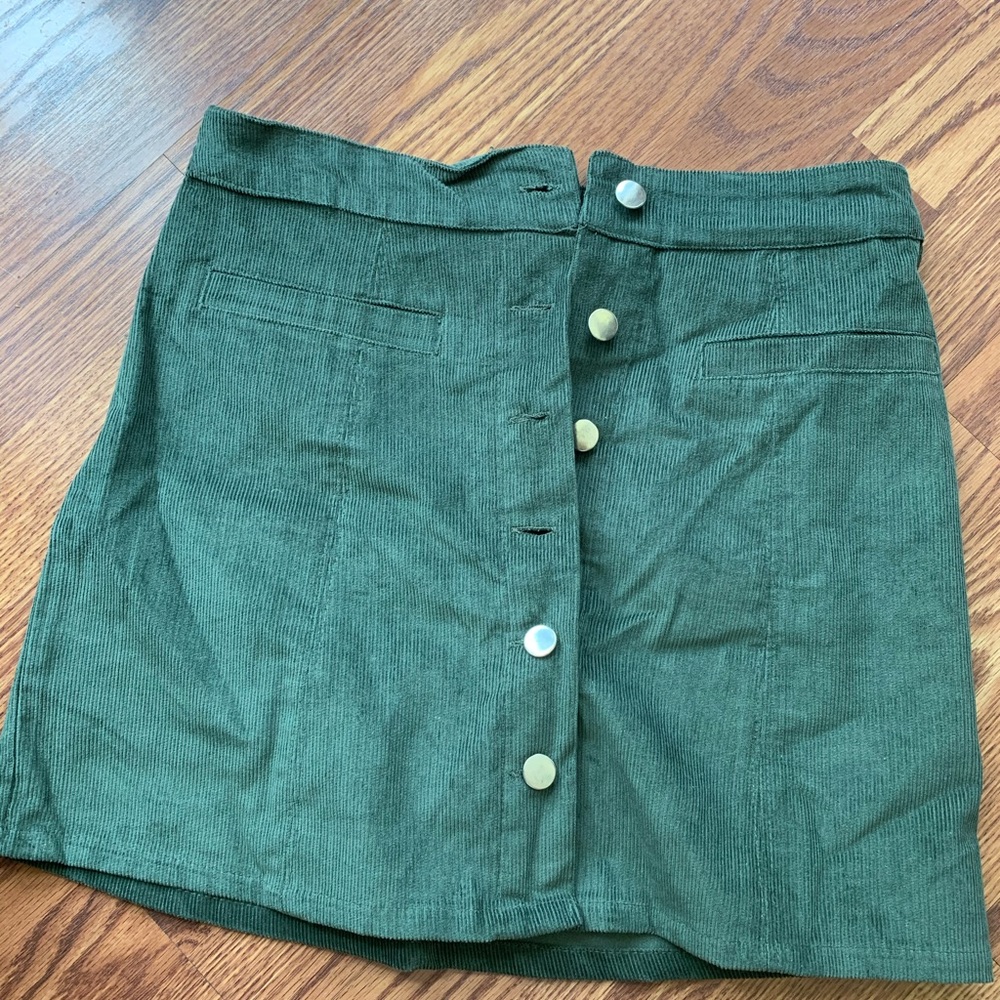 army green mini-skirt